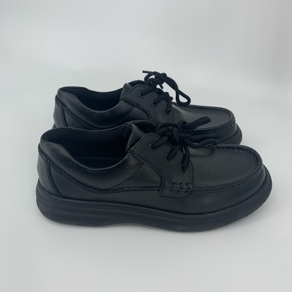 🚨Hush Puppies Black Boys Shoes Size 8 - Picture 2 of 7